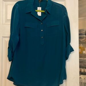 Silk blouse in green